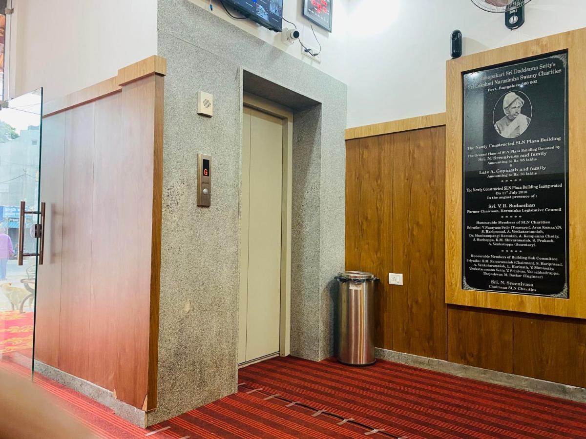 B Six Hotel バンガロール エクステリア 写真