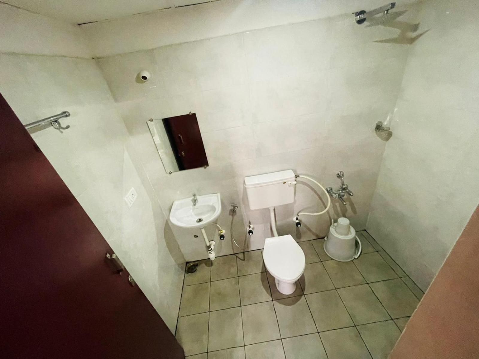 B Six Hotel バンガロール エクステリア 写真