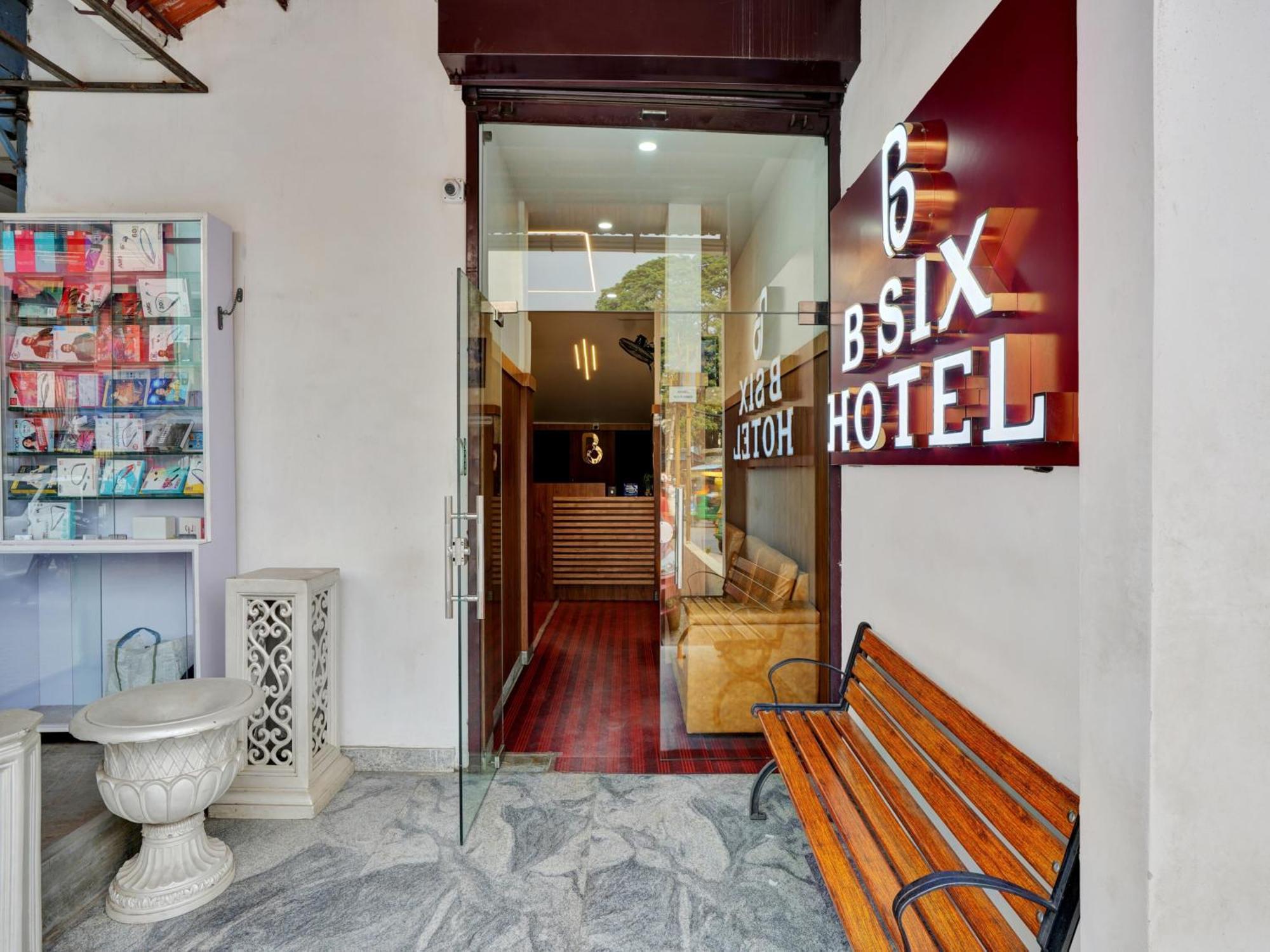 B Six Hotel バンガロール エクステリア 写真