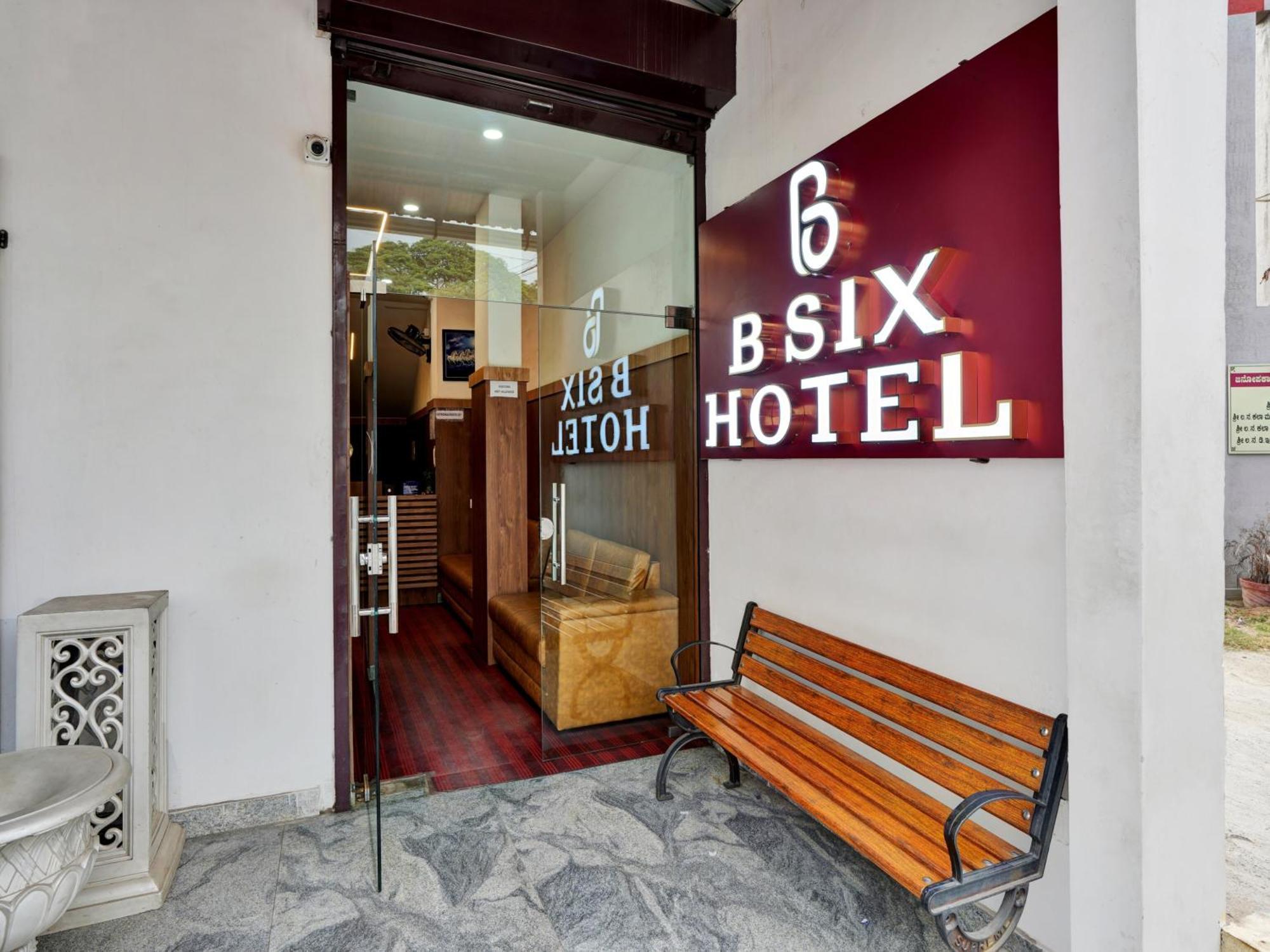 B Six Hotel バンガロール エクステリア 写真