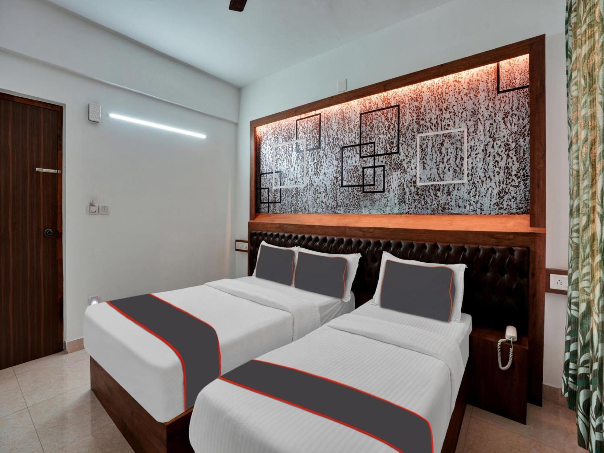 B Six Hotel バンガロール エクステリア 写真
