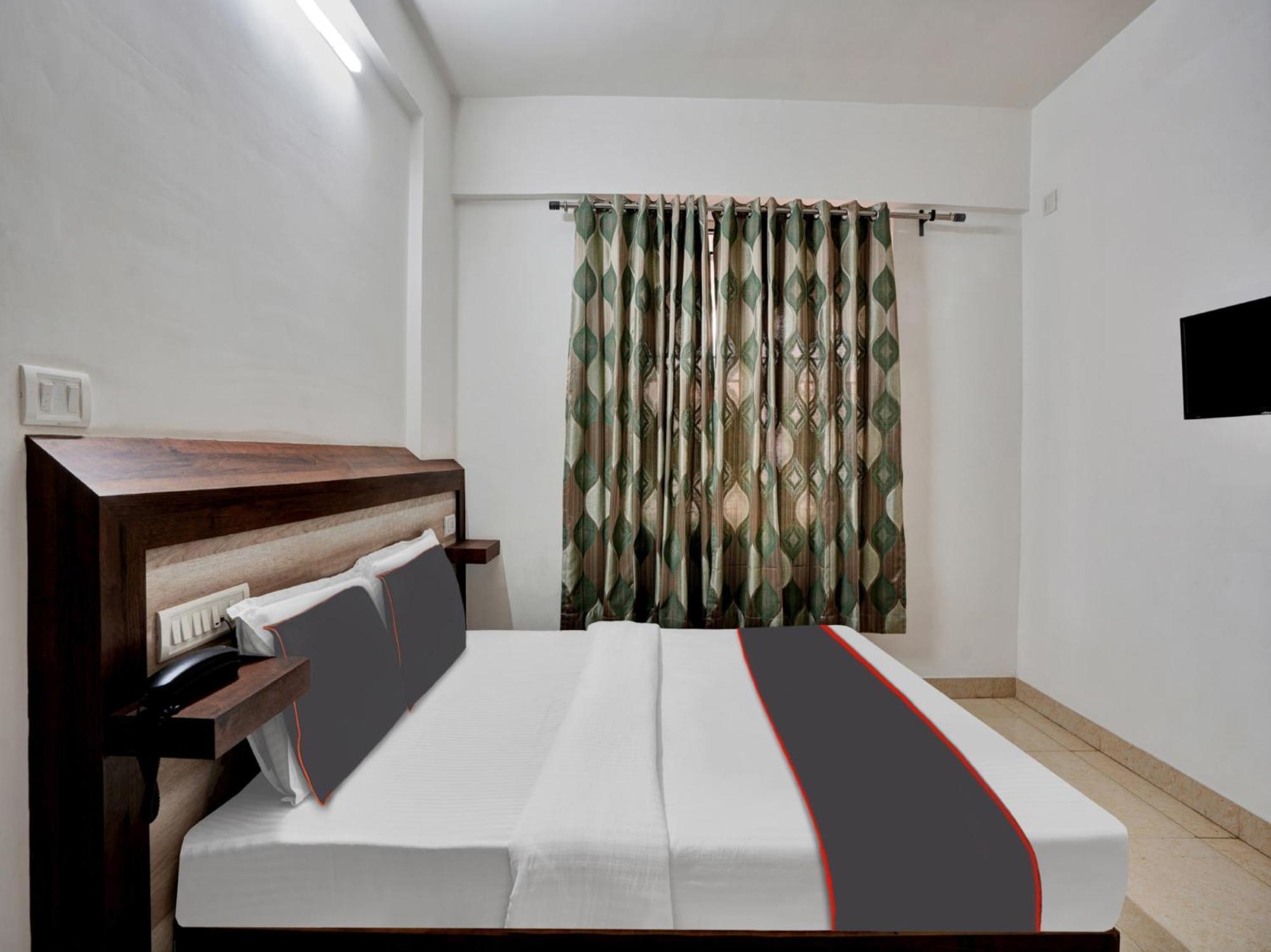 B Six Hotel バンガロール エクステリア 写真